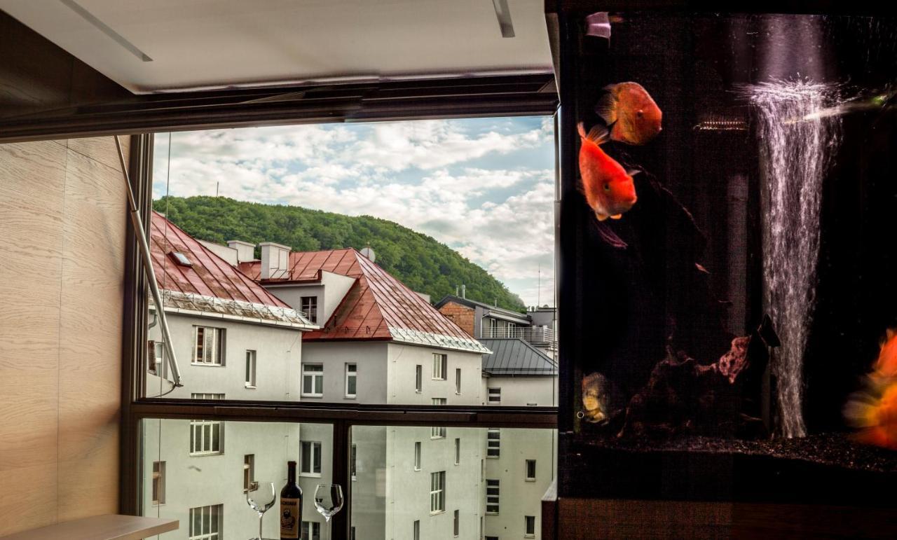 Contemporary Apartment With Fireplace & Terrace Banska Bystrica Exterior photo